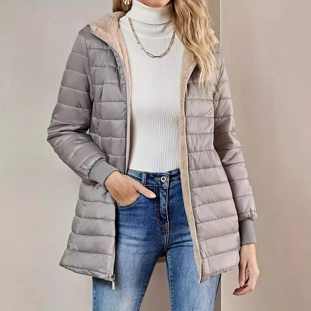 Women's jacket mid-length loose hooded in quilted cotton lined with fleece