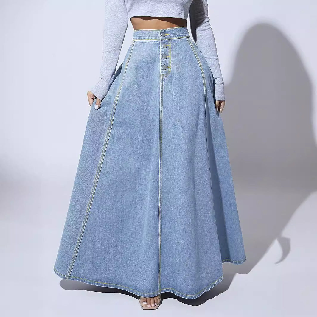 Women's long skirt in denim elegant pleated buttoned