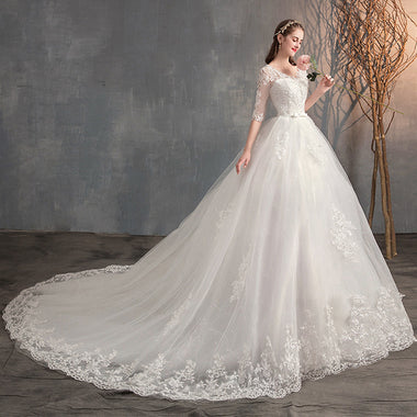 Wedding Dress long lace elegant, mid-length sleeves, embroidered train