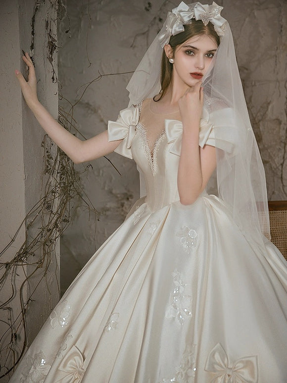 Princess Mermaid Wedding Dress Satin Appliques Vintage Train