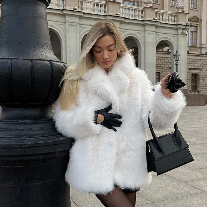 Women's coat short faux fur elegant long sleeves worm winter fashion