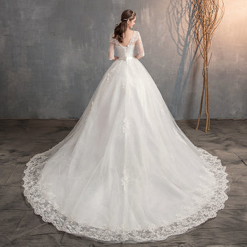 Wedding Dress long lace elegant, mid-length sleeves, embroidered train