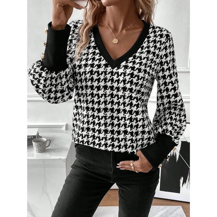 Women's T-shirt printed buttoned elegant, long sleeves, V-neck