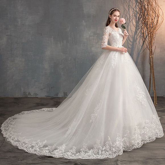 Wedding Dress long lace elegant, mid-length sleeves, embroidered train