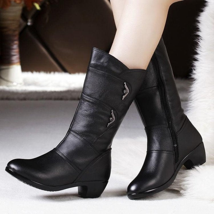 Women's Boots in velvet padded and hot elegant round head