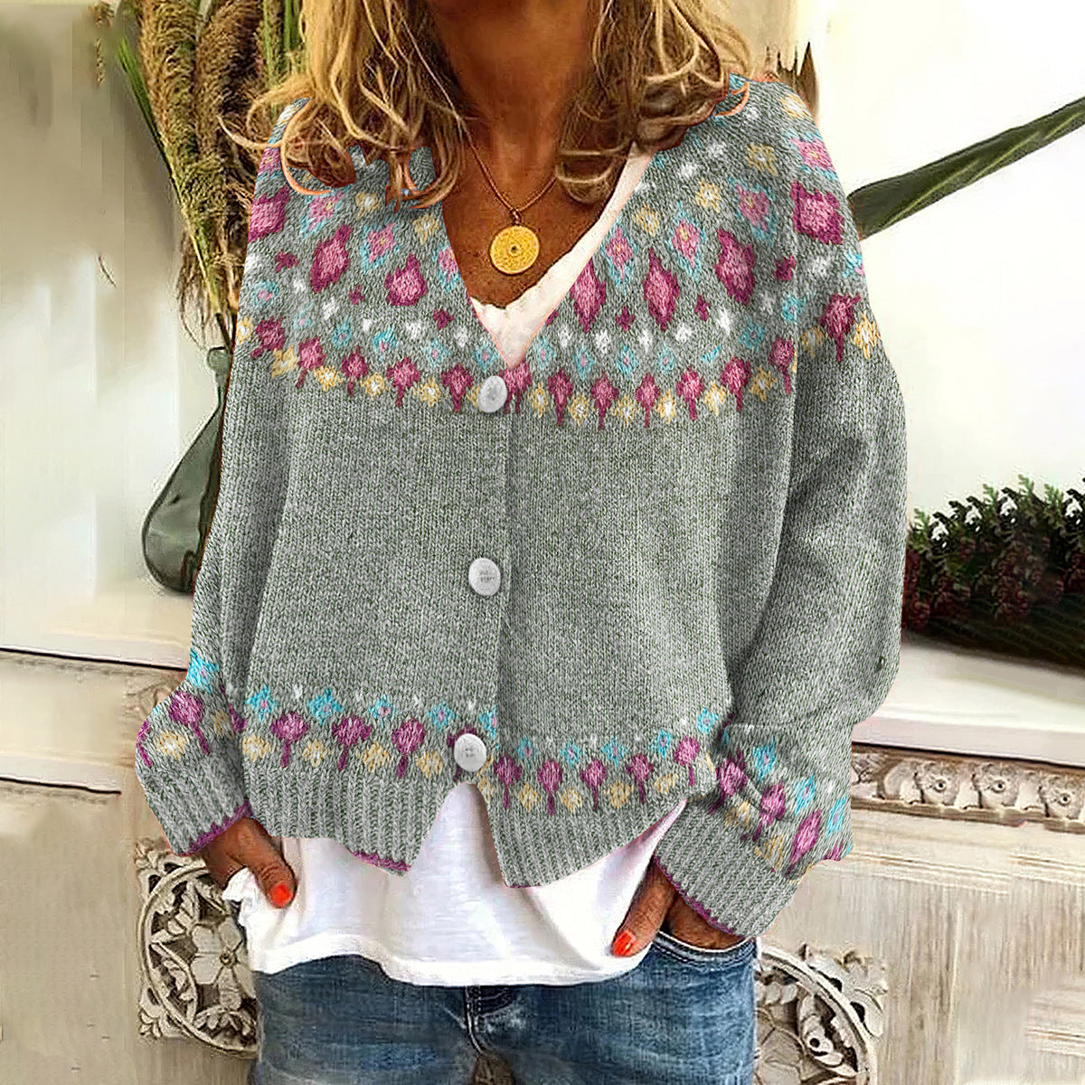 Women's cardigan knitted with contrasting buttons, sheep pattern open