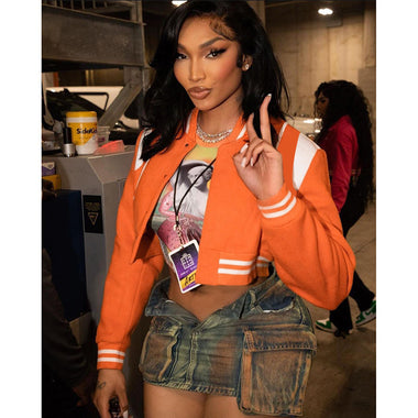 Women's jacket short button elegant long sleeves in contrasting color