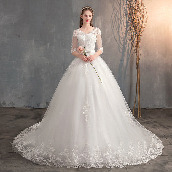 Wedding Dress long lace elegant, mid-length sleeves, embroidered train