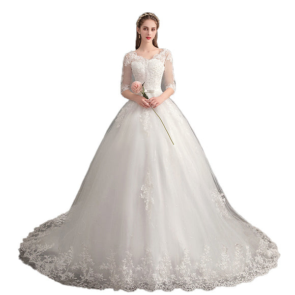 Wedding Dress long lace elegant, mid-length sleeves, embroidered train