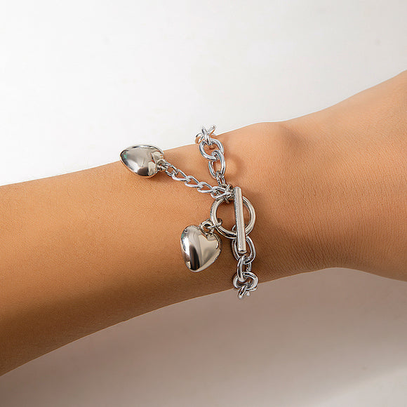 Women's Necklace thick with shiny lock and key pendant accessories