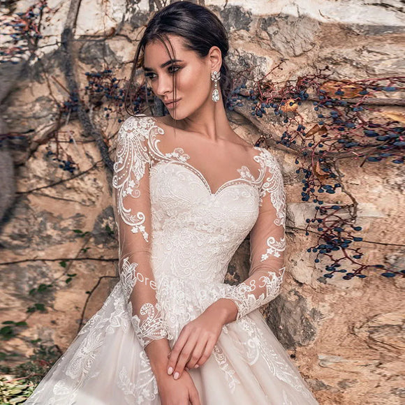 Héléna Custom Made Princess Wedding Dress, Ball Gown with Long Lace Sleeves & Tulle