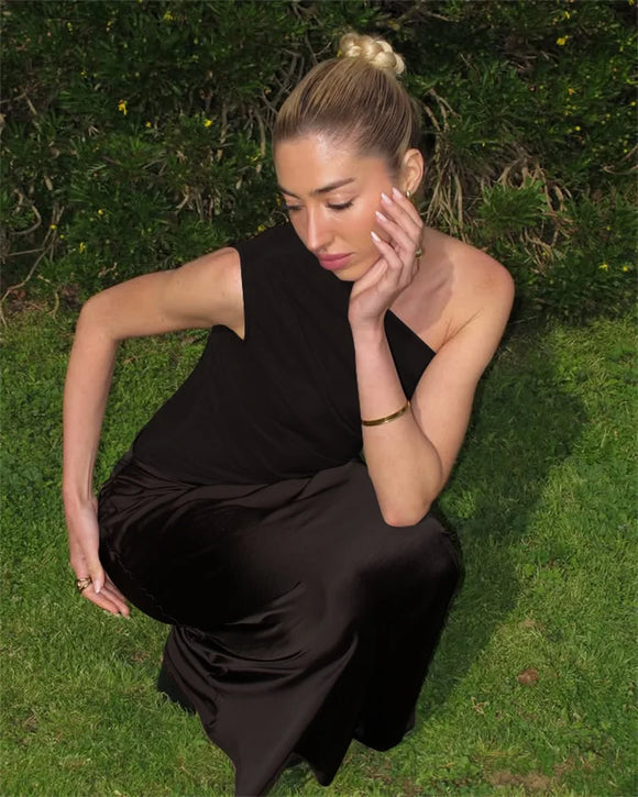 Vestido largo sexy elegante de satén un hombro descubierto sin espalda 