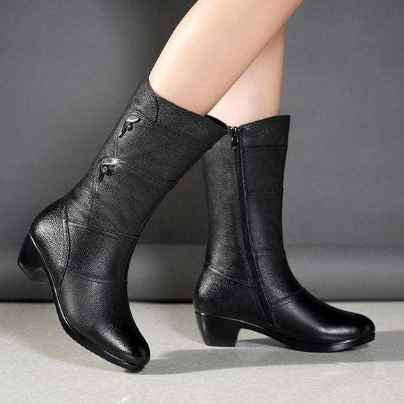 Women's Boots in velvet padded and hot elegant round head