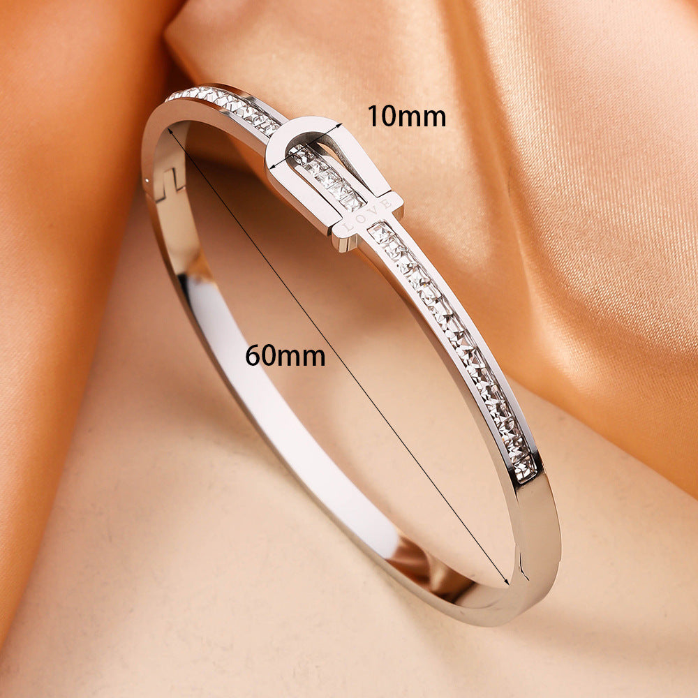 Women's Bracelet stainless steel gold plated elegant fashionable love