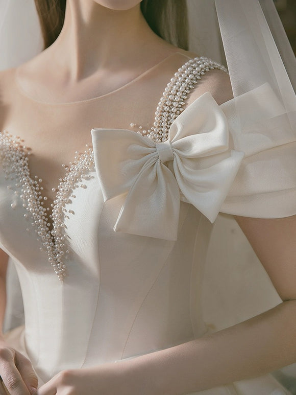 Princess Mermaid Wedding Dress Satin Appliques Vintage Train