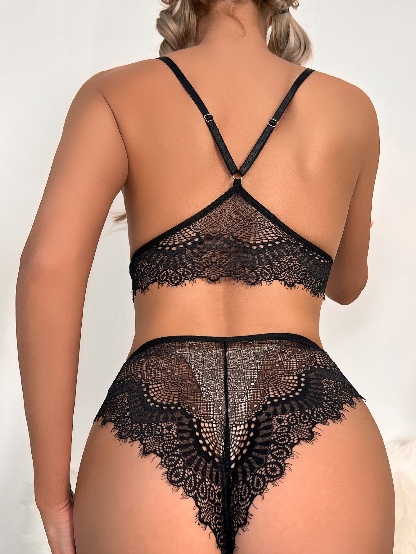 Women's lingerie set in lace elegant sexy black