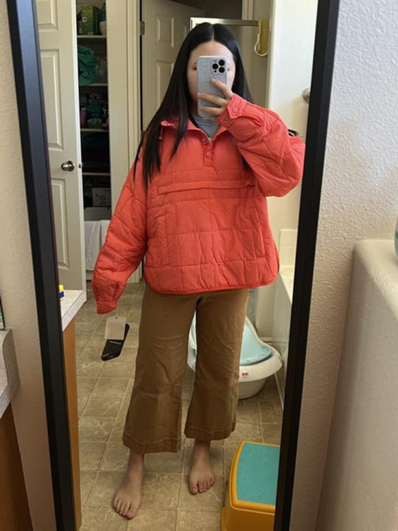 Chaqueta de mujer elegante acolchada en algodón con capucha 