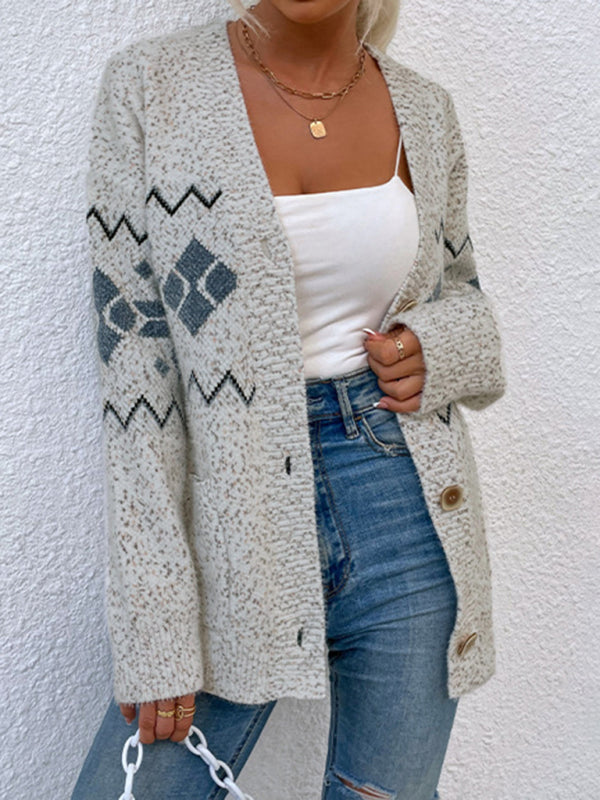 Women's cardigan knitted open elegant, long sleeves, buttoned.