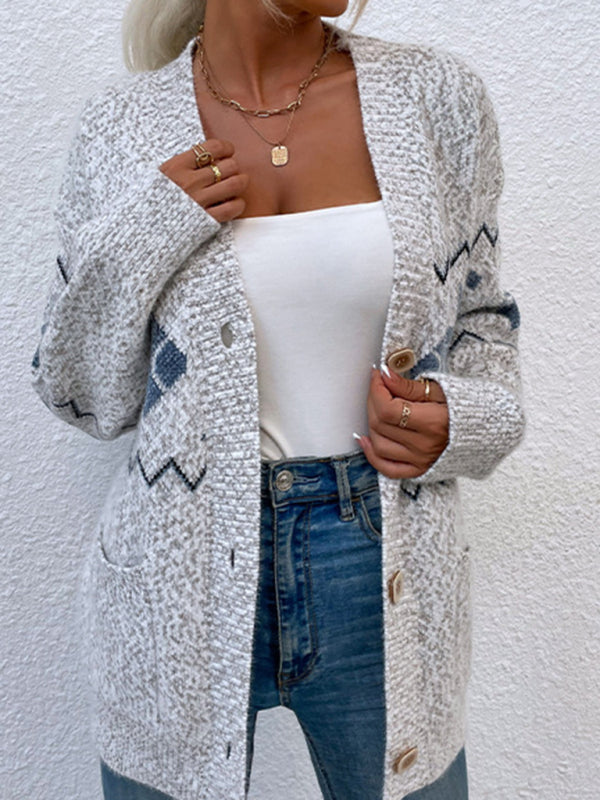 Women's cardigan knitted open elegant, long sleeves, buttoned.